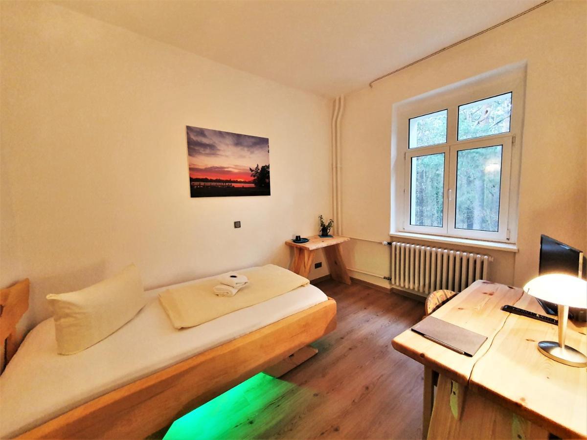Hotel Waldhotel Am See Berlin-Schmoeckwitz