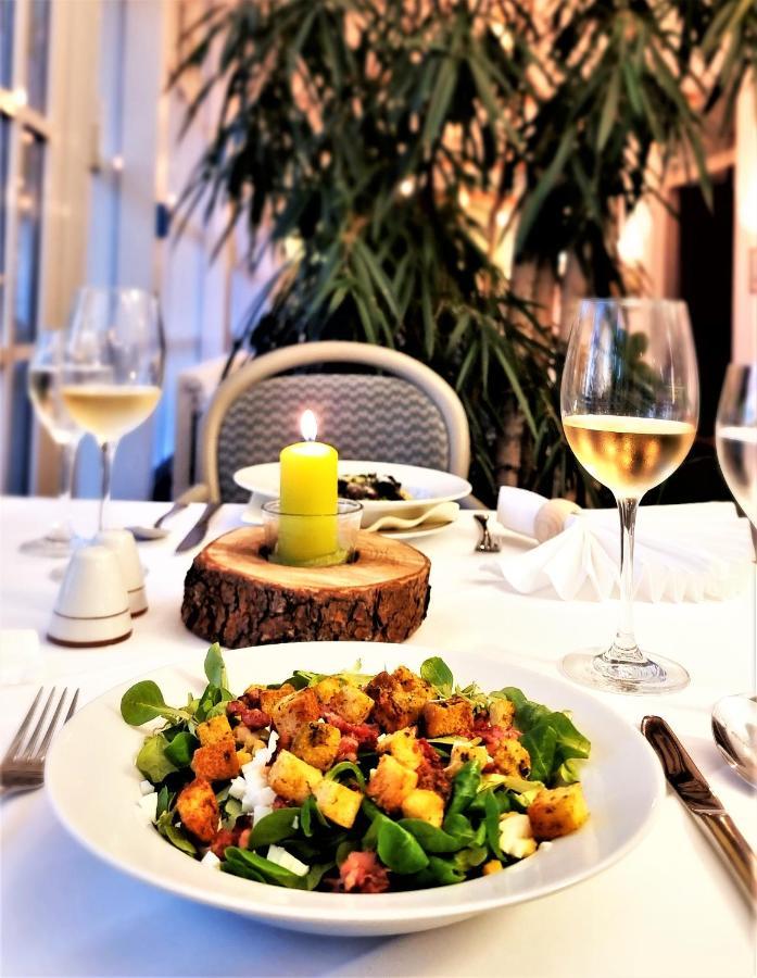 Hotel Waldhotel Am See Berlin-Schmoeckwitz 3*